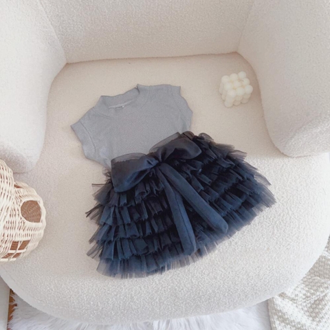 Set áo sát nách tăm phối chân váy tầng đính nơ