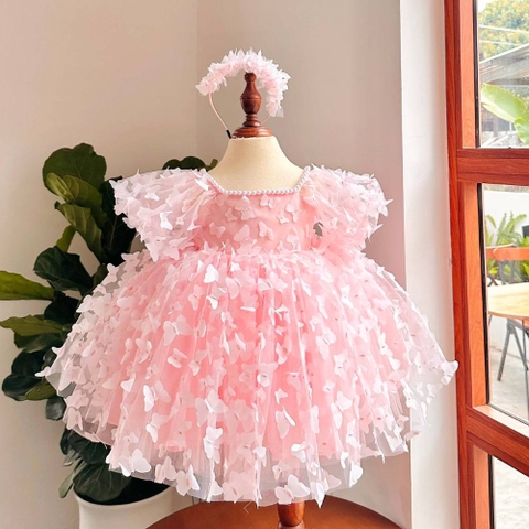 Đầm ren cách bướm siêu xinh