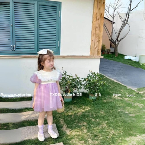 Đầm tím thân trắng viền hoa ren