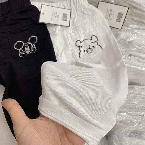 Quần kaki thêu gấu túi sau cho bé trai