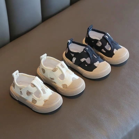 Giày lười quai dán hình gấu dễ thương cho bé
