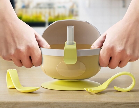 Bát ăn dặm kèm thìa và ống hút cho bé