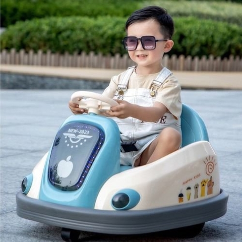 Xe điện đụng xoay 360 độ có điều khiển