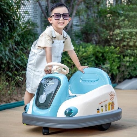 Xe điện đụng xoay 360 độ có điều khiển