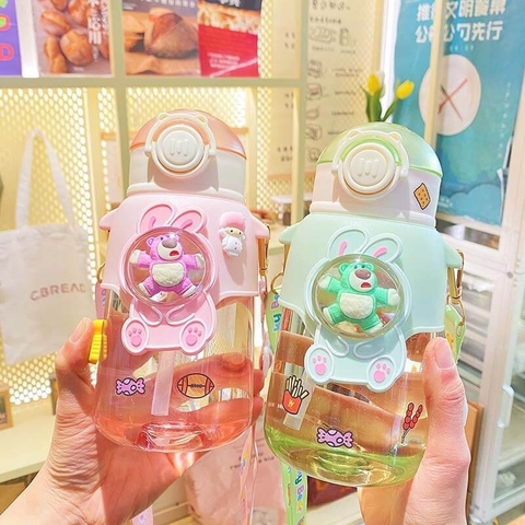 Bình nước cho bé đi học hình gấu dâu lotso cute 500ML