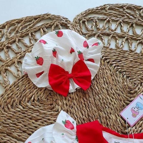 Body dâu đỏ dài tay kèm mũ