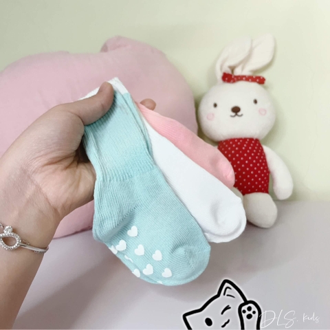 Set vớ cotton chống trượt cho bé