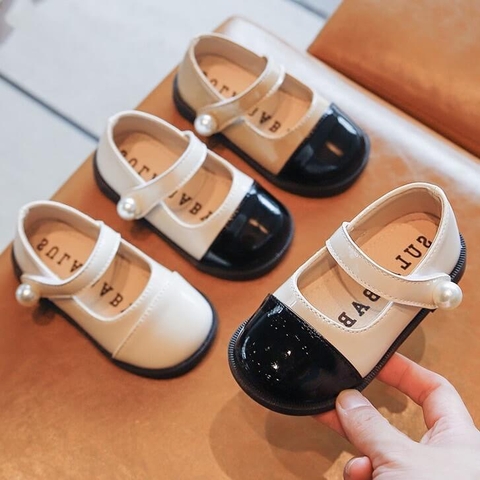 Giày bệt bé gái da bóng phong cách Hàn Quốc