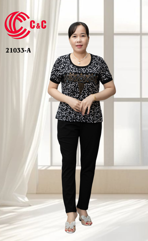 21033 - Áo Tay Ngắn Họa Tiết Phối Ép Đá Thủy Tinh Thêu Cách Điệu