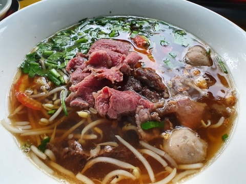 Cách Nấu Phở Bò Bằng Nồi Áp Suất Điện Nhanh Chóng