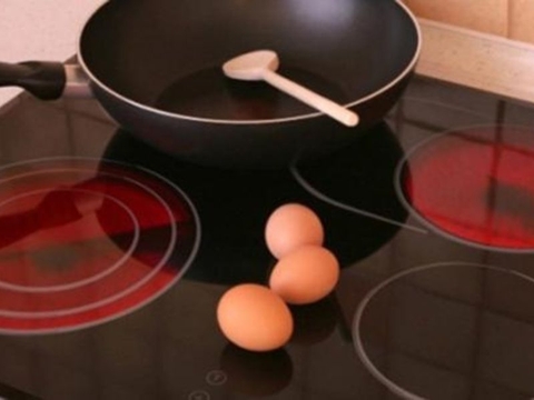 Mẹo hay vệ sinh bếp hồng ngoại sau khi dùng đơn giản, hiệu quả.