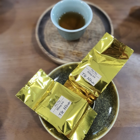 Bồ Đào Sơn Tùng (hồng trà búp tím) Phú Thọ/ Suối Giàng - Hộp 100g/ 5 gói/ 1 gói lẻ