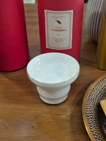Lọc trà bằng sứ