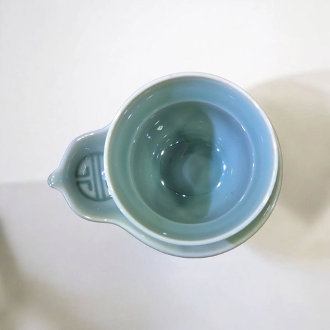 Ly trà sứ Đức Hóa, men Việt Diêu