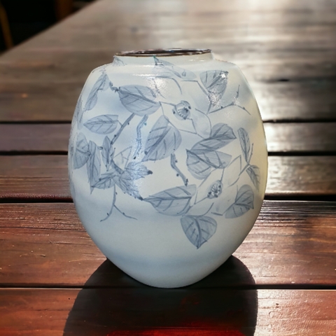 Bình hoa vẽ hoa Trà - gốm Kutani-yaki có triện