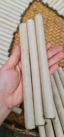 Điếu hơ ngải cứu rừng (1 gói 15 cây)