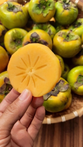 Hồng giòn giống cổ chăm bón không hóa chất (Thị Trấn Dran Đơn Dương Lâm Đồng)