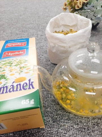 Trà hoa cúc nguyên bông Apotheke (65g)