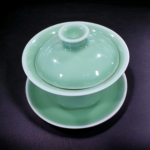 Khải sứ men ngọc Đức Hóa