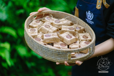 Xà bông Lá Mây Farm (80-85gr) (bạc hà sả chanh, nghệ đỏ, rau má, khuynh diệp quế)