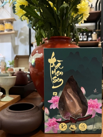 Trà mạn Sen - trà chốt đỉnh 2000 ướp sen (Trà Shan Tuyết Cổ Thụ)
