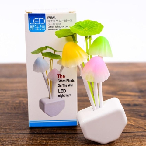 Đèn Ngủ Cảm Ứng Hình Nấm Tự Động Bật Tắt A1051