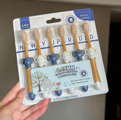 Vỉ 6 Bàn Chải Đánh Răng Trẻ Em Hình Thú Lông Mềm A1644
