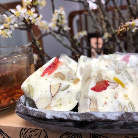 Kẹo Nougat Healthy: Bí Quyết Ăn Vặt Ngọt Ngào Không Lo Tăng Cân