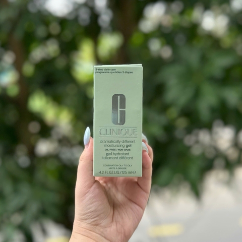 Kem Dưỡng Clinique Dramatically Different Moisturizing Gel 125ml