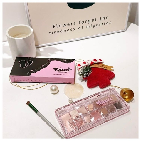 Phấn Mắt Veecci Ribbon Fantasy 11 Ô Màu Sắc Ngọt Ngào