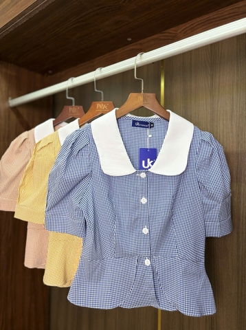 Sơ mi kẻ phối cổ sóng xinh, nhẹ nhàng UKSM2504005