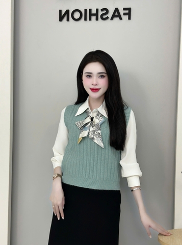 Áo Len Ghi Lê Gân UK Fashion Trẻ Trung, Nữ Tinh Vải Mềm Mịn UKFAL2410011