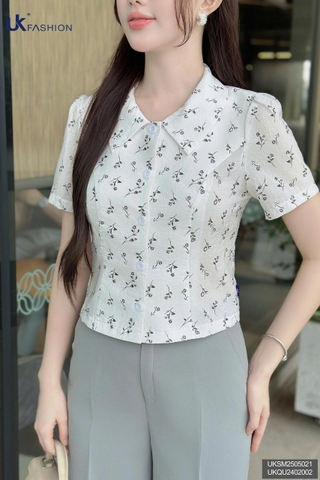 Sơ mi hoa nhí cổ sen nhọn điệu đà dễ mặc, mềm mát UKSM2505021