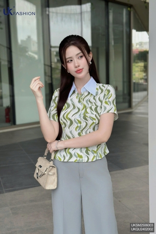 Sơ mi hoạ tiết cơi túi phối cổ điệu, lạ, mát UKSM2506003
