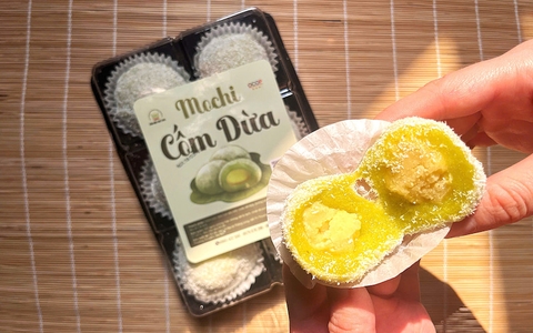 Bánh mochi cốm: Món bánh dẻo kết hợp giữa mochi Nhật và cốm Việt