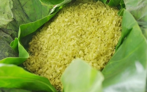 Cốm bị khô làm thế nào? Có ăn được không?