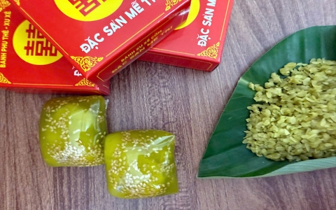 Xu xê cốm là gì? Hương vị khác gì so với bánh xu xê truyền thống