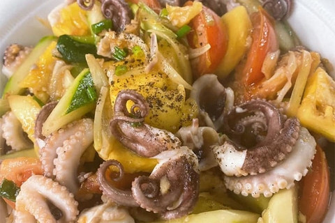 Cách Làm Bạch Tuộc Xào Dứa Ngon