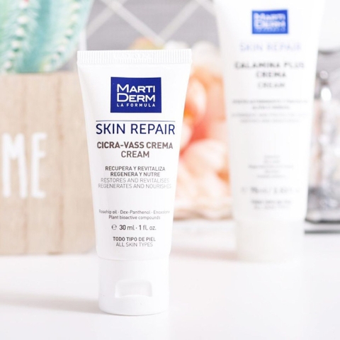 Kem dưỡng tái tạo và phục hồi da nhạy cảm Martiderm Skin Repair Cicra Vass Cream - 30ml