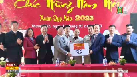 Chủ tịch HĐND TP. Hà Nội tới thăm nhà máy sản xuất CTBA dịp khai xuân 2023