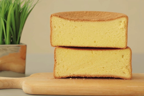 Cách làm bánh bông lan bằng nồi cơm điện đơn giản tại nhà