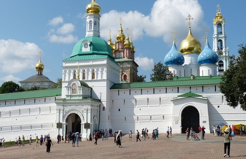 SERGIEV POSAD ĐẸP NHƯ TRANH VẼ CỦA NGA TRÊN VÀNH ĐAI VÀNG
