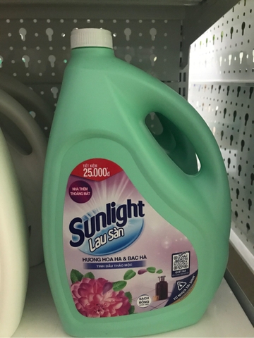 Sunlight lau sàn hương hoa hạ và bạc hà 3,6 kg (xanh)