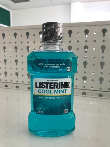Nước súc miệng Listerine Coolmint 250ml