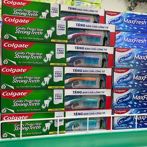 [Tặng bàn chải] Kem đánh răng Colgate Ngừa sâu răng Chắc khoẻ 225g (Hương bạc hà the mát)