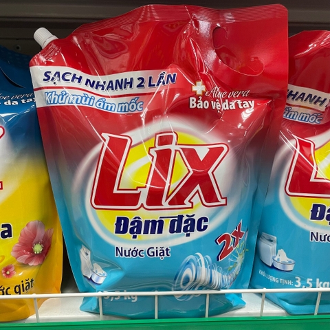 Nước giặt Lix