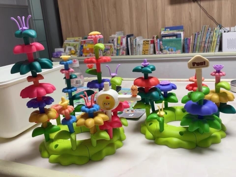 Đồ chơi Lego lắp ghép vườn hoa 42 chi tiết