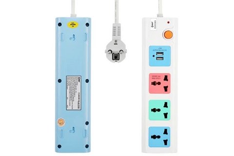 Ổ cắm điện COMET loại nối dài an toàn (3m) CES5303 có cổng sạc USB