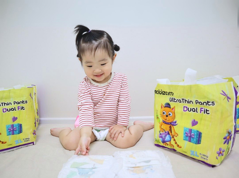 Bé mông to, đùi ếch nên mặc bỉm gì để vừa vặn và thoải mái?