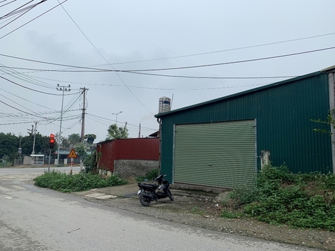 Mảnh đất đỉnh dốc bò đái, hợp minh qua nhà hàng Tây Bắc 200m ngay ngã 3, có sẵn kho xưởng (ĐÃ BÁN)